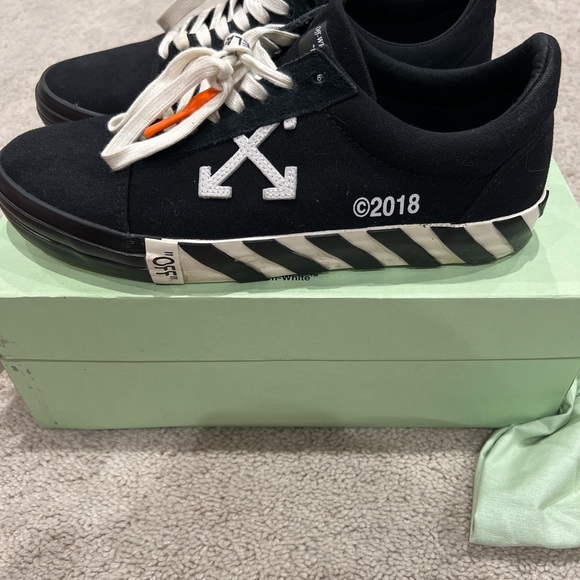 Off White VULC Low Top Size 9 men - Picture 2 of 9